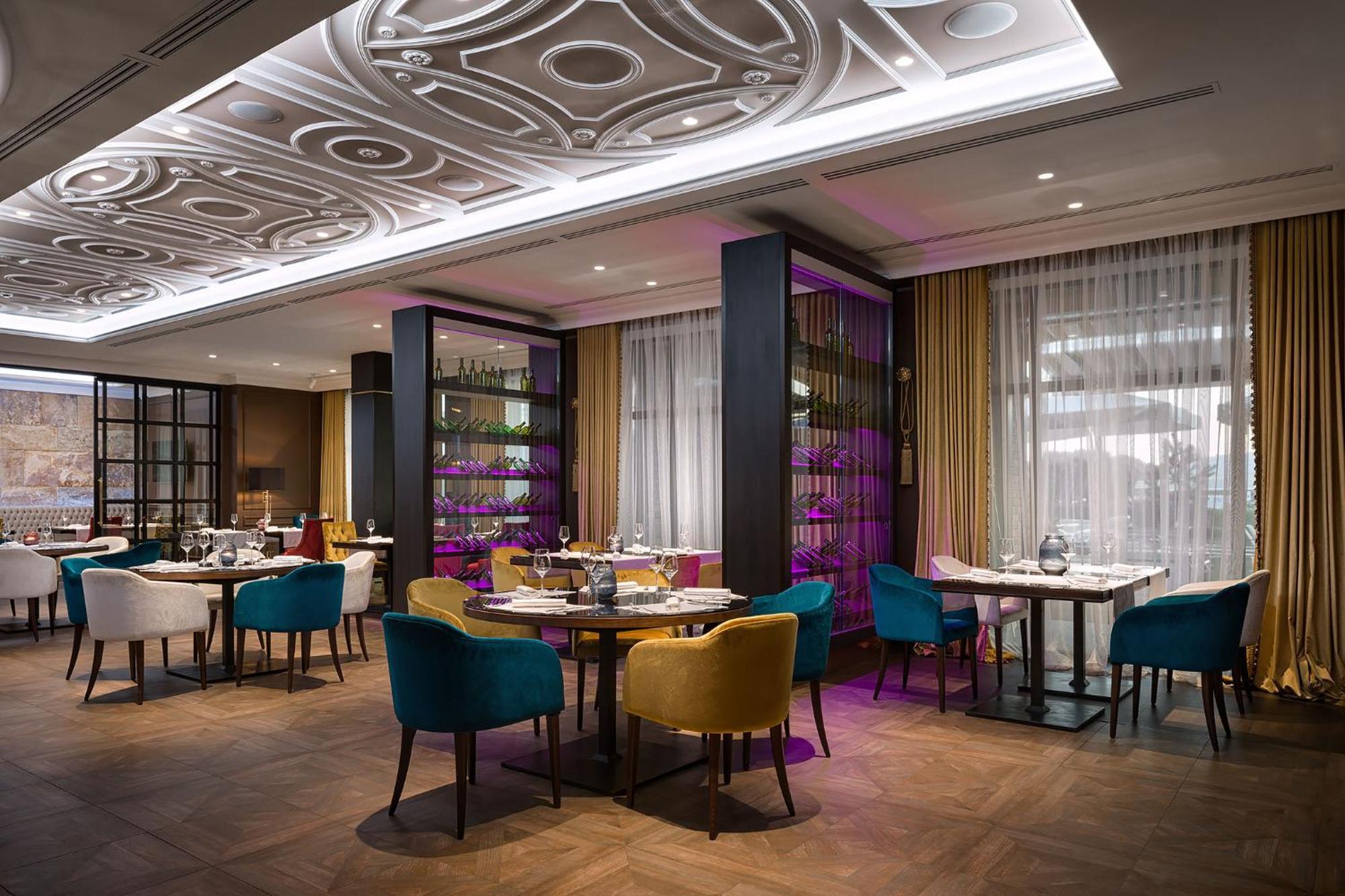 Equides Club Hotel Lesniki Buitenkant foto